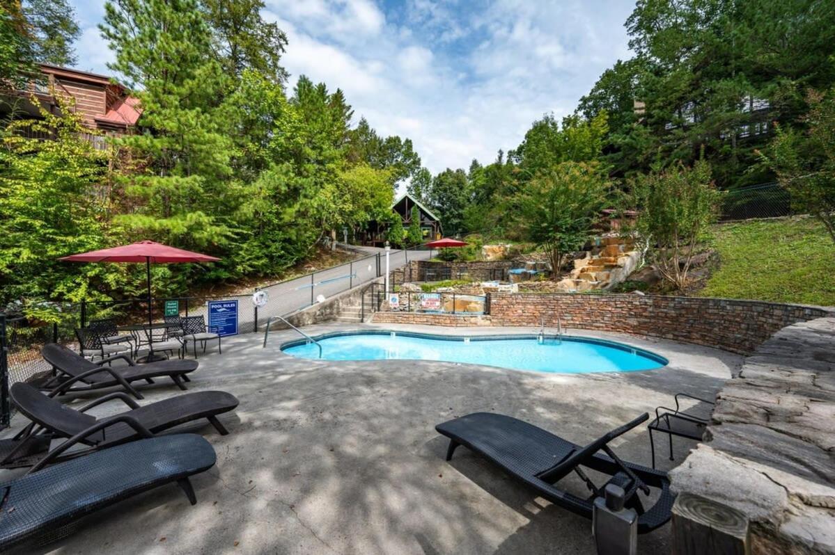 ガトリンバーグ Movie Theater Hot Tub View Mountain Escapeヴィラ エクステリア 写真